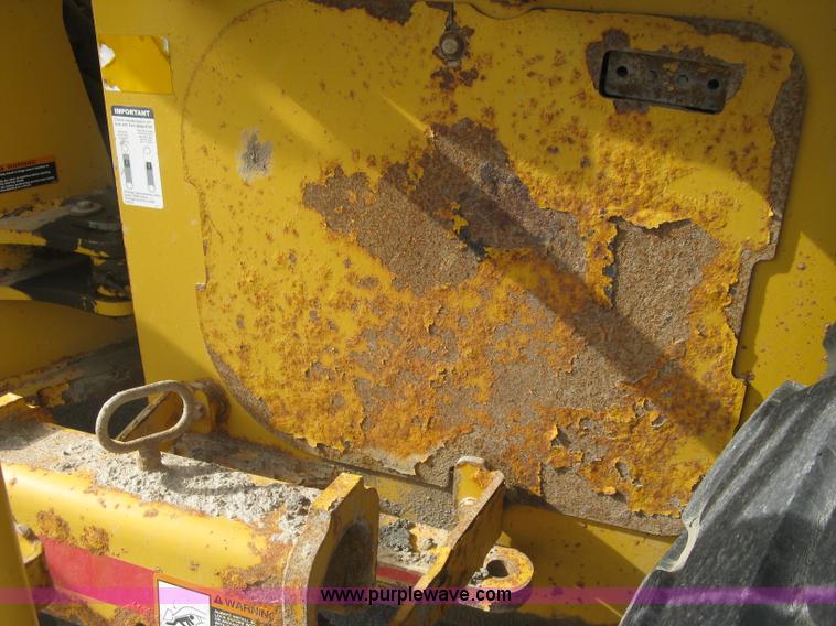 image for item H9378 2006 John Deere 744J wheel loader