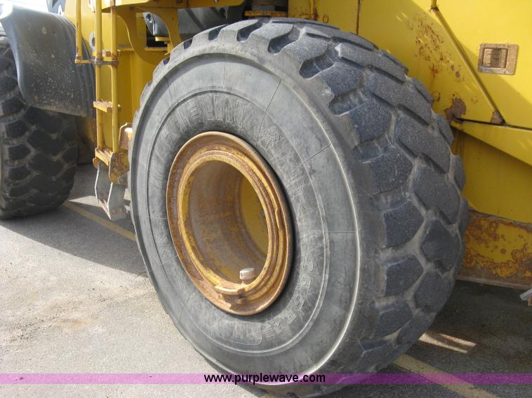 image for item H9378 2006 John Deere 744J wheel loader