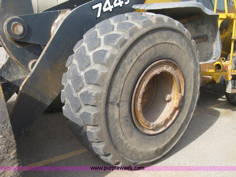 image for item H9378 2006 John Deere 744J wheel loader