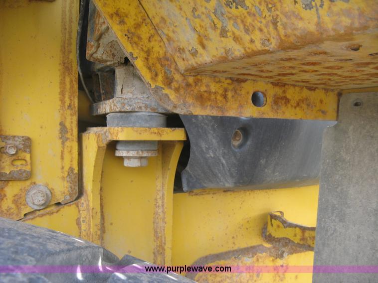 image for item H9378 2006 John Deere 744J wheel loader
