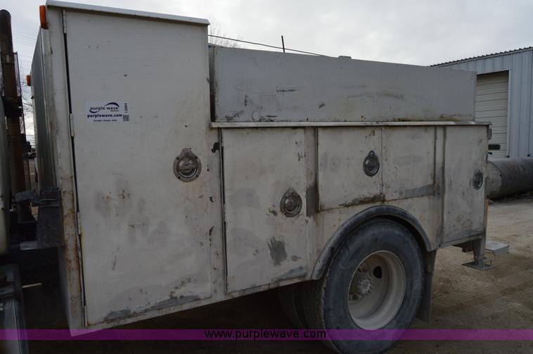 image for item I2884 1992 Chevrolet Kodiak service truck