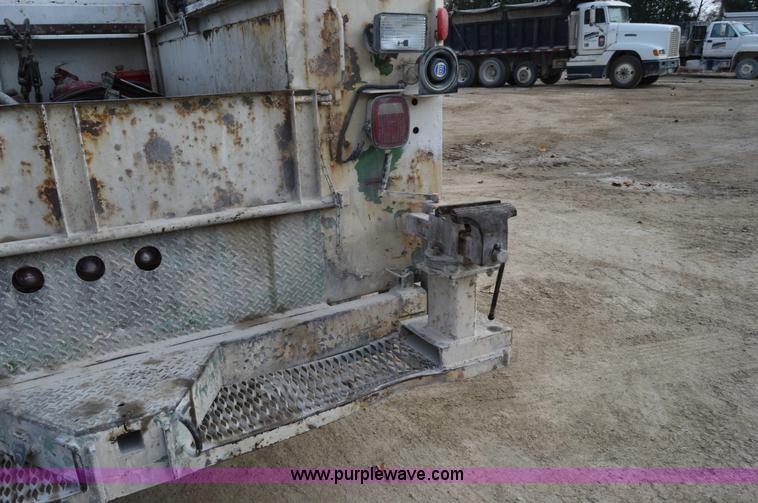 image for item I2884 1992 Chevrolet Kodiak service truck