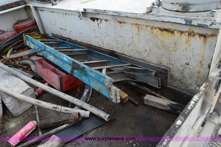 image for item I2884 1992 Chevrolet Kodiak service truck