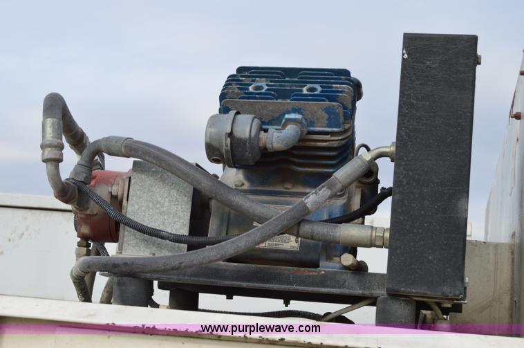 image for item I2884 1992 Chevrolet Kodiak service truck