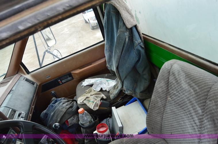 image for item I2884 1992 Chevrolet Kodiak service truck