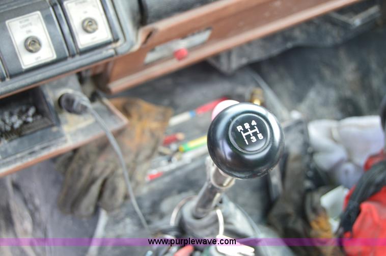 image for item I2884 1992 Chevrolet Kodiak service truck