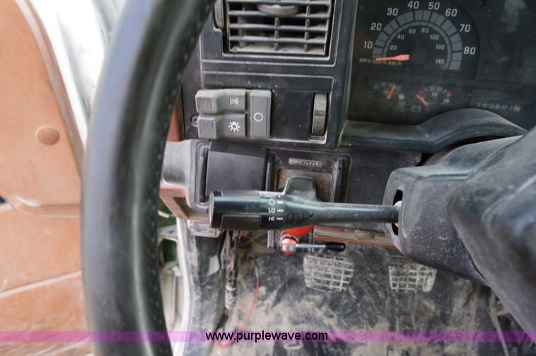 image for item I2884 1992 Chevrolet Kodiak service truck