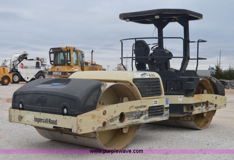 image for item I2887 2006 Ingersoll Rand DD115HF double drum roller