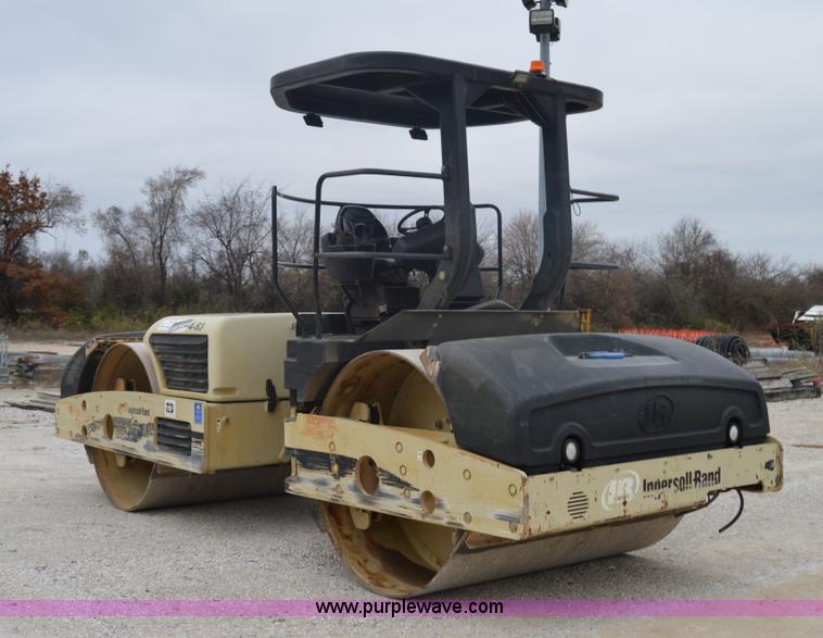 image for item I2887 2006 Ingersoll Rand DD115HF double drum roller