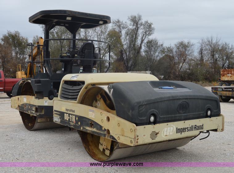 image for item I2887 2006 Ingersoll Rand DD115HF double drum roller