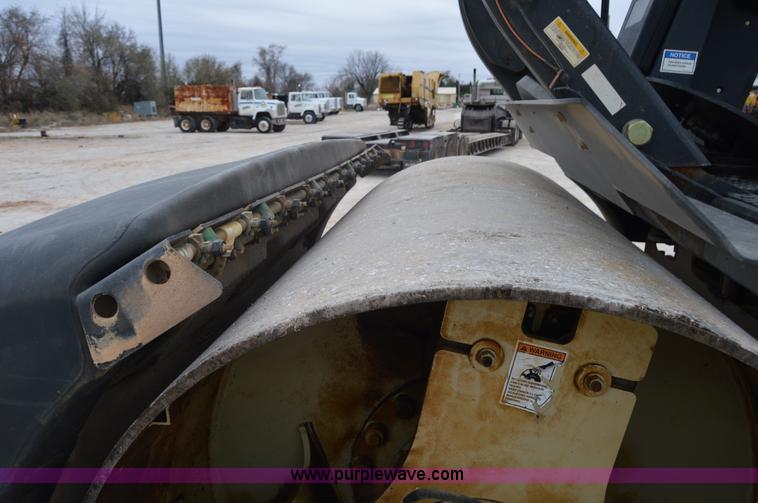 image for item I2887 2006 Ingersoll Rand DD115HF double drum roller