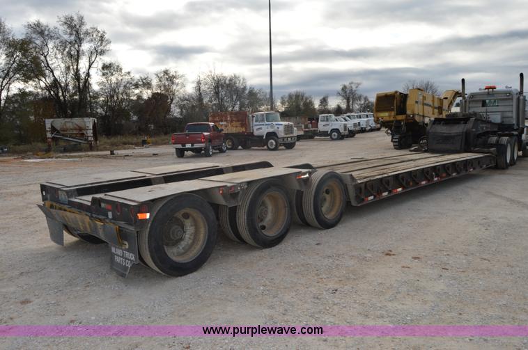 image for item I2889 1995 Etnyre Blackhawk PRTN50TD3-T1 lowboy trailer
