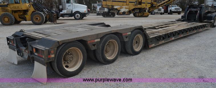 image for item I2890 2003 Etnyre Blackhawk PRTN55TD3 lowboy trailer