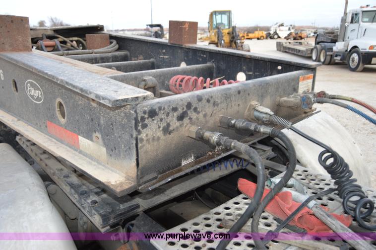 image for item I2890 2003 Etnyre Blackhawk PRTN55TD3 lowboy trailer