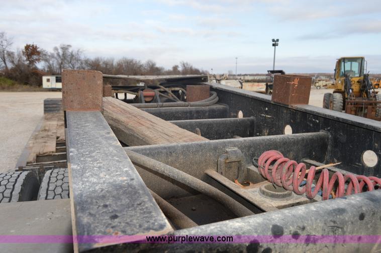 image for item I2890 2003 Etnyre Blackhawk PRTN55TD3 lowboy trailer