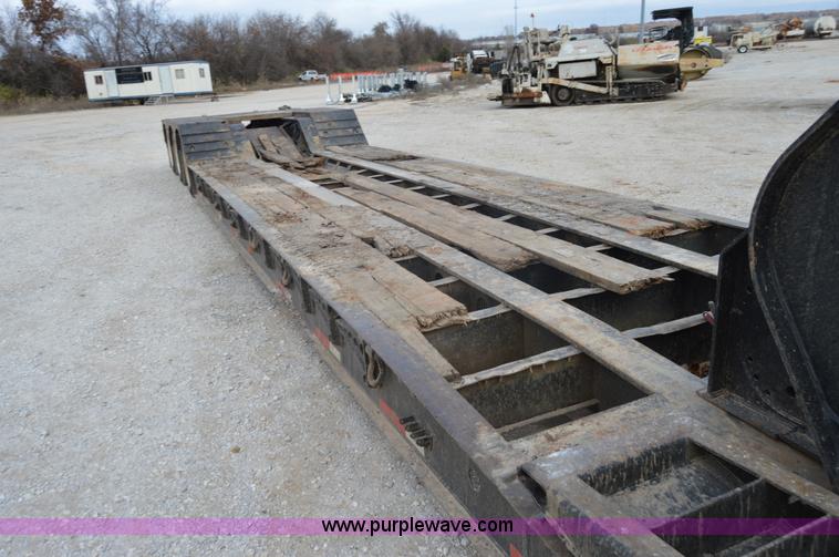 image for item I2890 2003 Etnyre Blackhawk PRTN55TD3 lowboy trailer