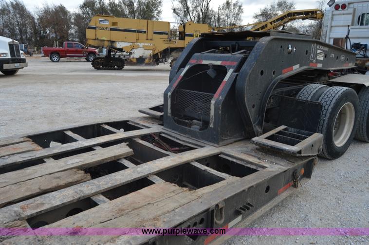 image for item I2890 2003 Etnyre Blackhawk PRTN55TD3 lowboy trailer
