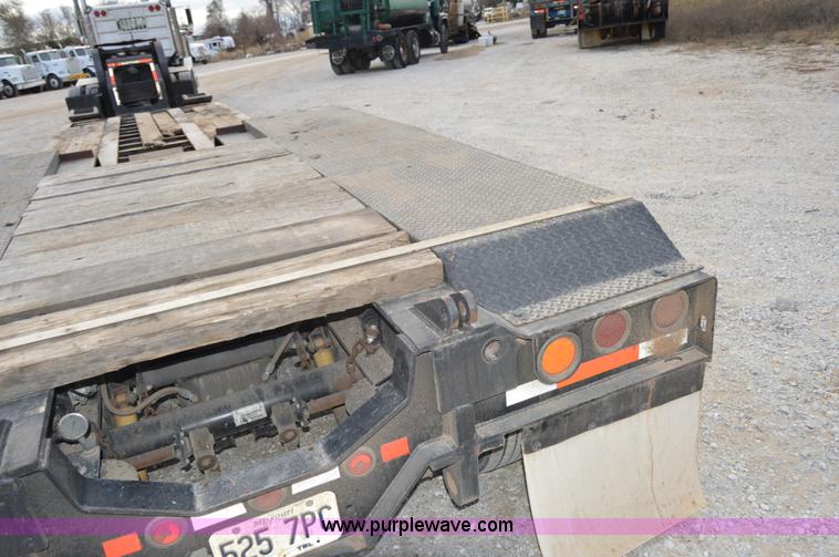 image for item I2890 2003 Etnyre Blackhawk PRTN55TD3 lowboy trailer