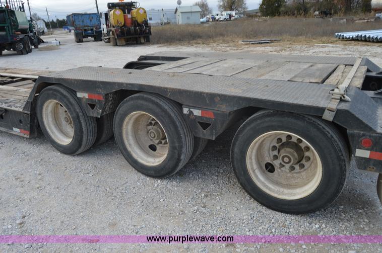 image for item I2890 2003 Etnyre Blackhawk PRTN55TD3 lowboy trailer