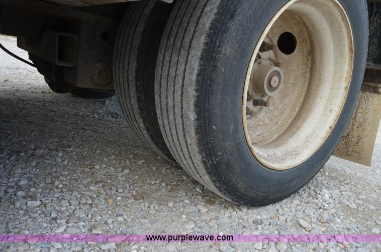 image for item I2890 2003 Etnyre Blackhawk PRTN55TD3 lowboy trailer