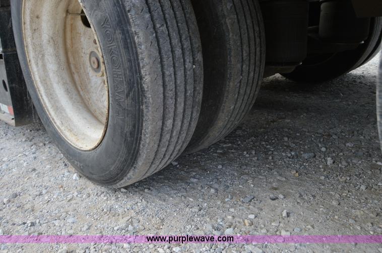 image for item I2890 2003 Etnyre Blackhawk PRTN55TD3 lowboy trailer