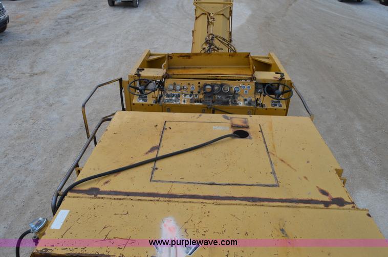 image for item I2893 1990 CMI PR500FL pavement profiler roto mill