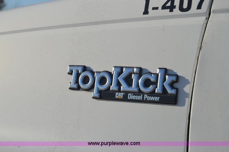 image for item I2895 1995 GMC TopKick cab and chassis