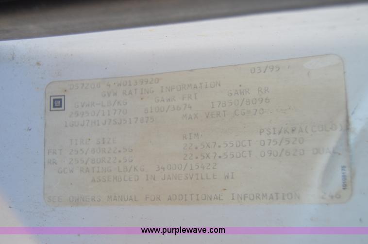 image for item I2895 1995 GMC TopKick cab and chassis