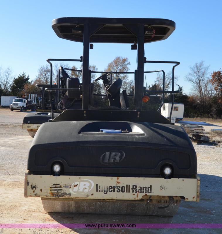image for item I2897 2006 Ingersoll Rand DD118HF double drum roller