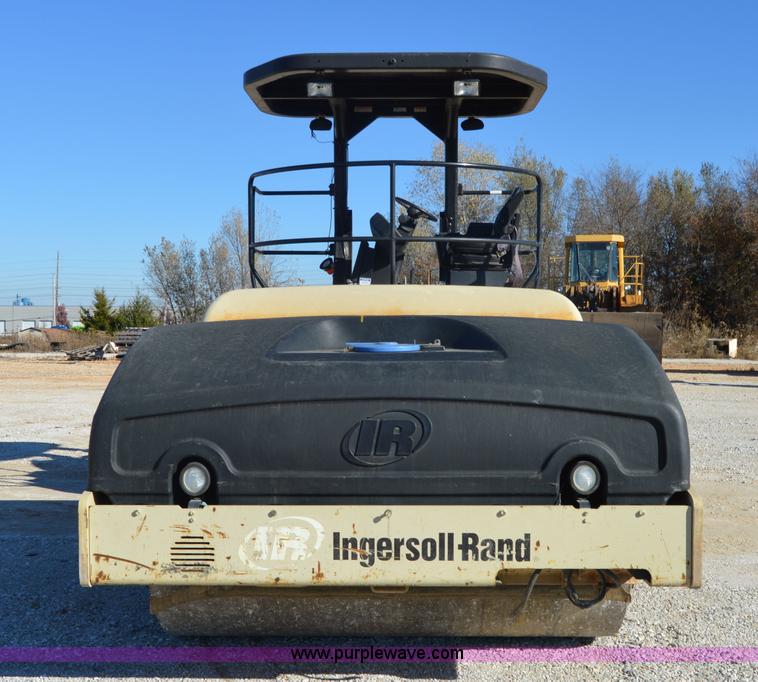 image for item I2897 2006 Ingersoll Rand DD118HF double drum roller