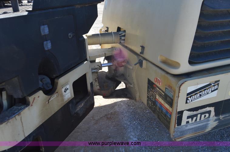image for item I2897 2006 Ingersoll Rand DD118HF double drum roller