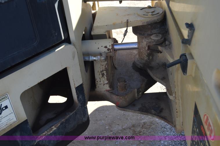 image for item I2897 2006 Ingersoll Rand DD118HF double drum roller