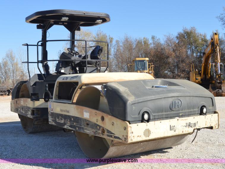 image for item I2899 2006 Ingersoll Rand DD118HF double drum roller