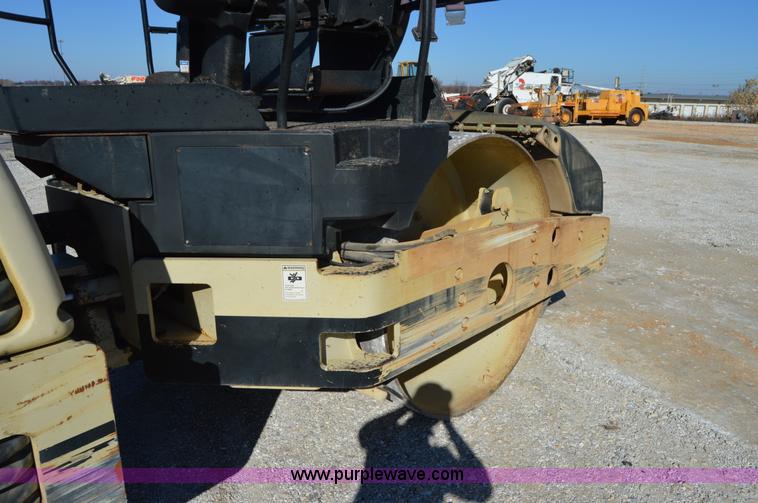 image for item I2899 2006 Ingersoll Rand DD118HF double drum roller