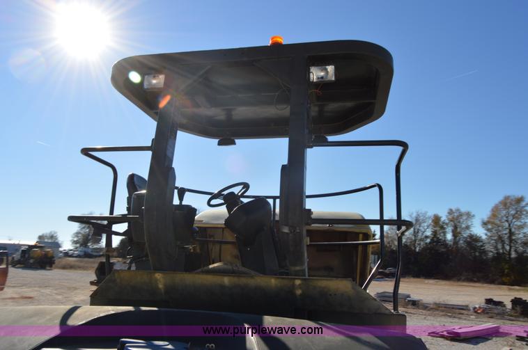 image for item I2899 2006 Ingersoll Rand DD118HF double drum roller