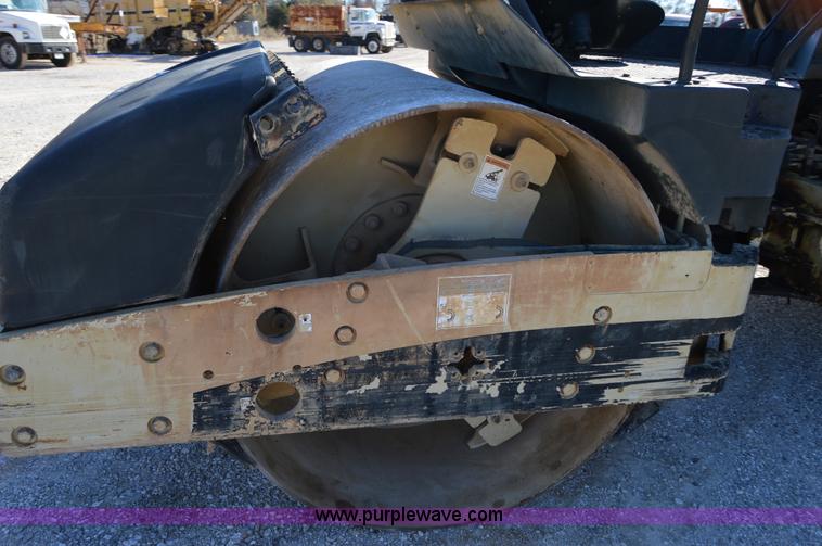image for item I2899 2006 Ingersoll Rand DD118HF double drum roller