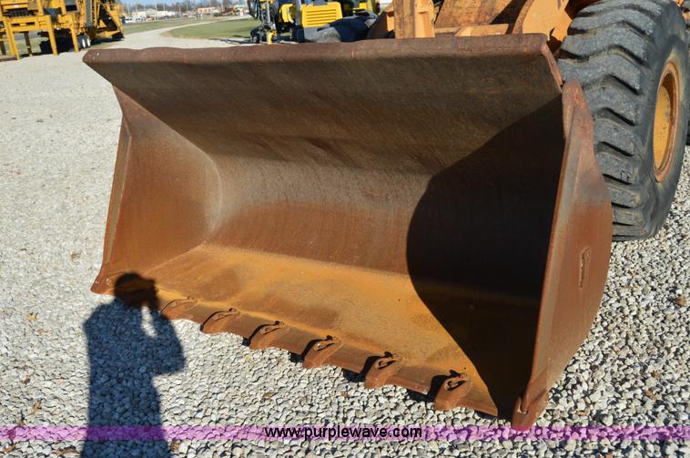 image for item I2909 1989 Case 721 wheel loader