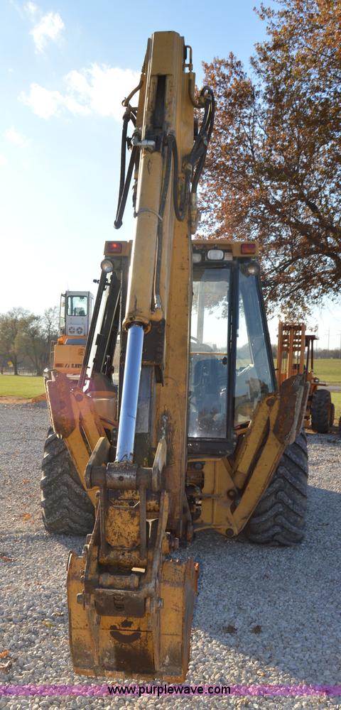image for item I2910 1999 Caterpillar 426C backhoe