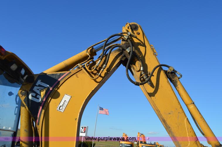 image for item I2910 1999 Caterpillar 426C backhoe