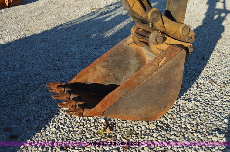 image for item I2910 1999 Caterpillar 426C backhoe