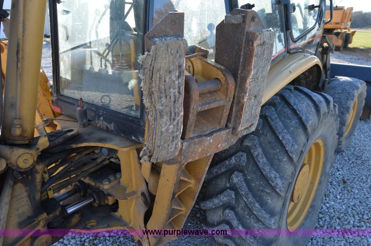 image for item I2910 1999 Caterpillar 426C backhoe