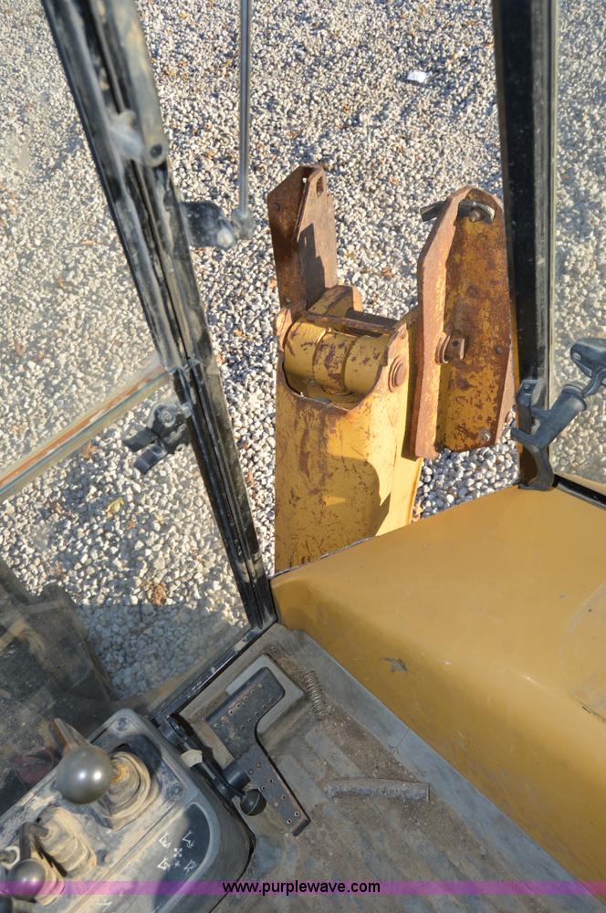 image for item I2910 1999 Caterpillar 426C backhoe