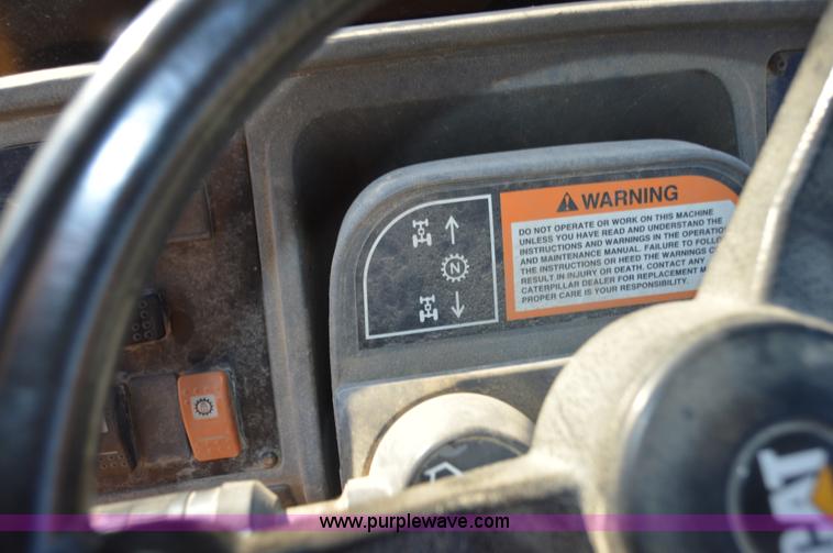 image for item I2910 1999 Caterpillar 426C backhoe