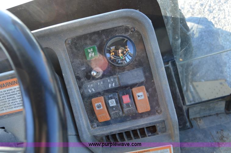 image for item I2910 1999 Caterpillar 426C backhoe