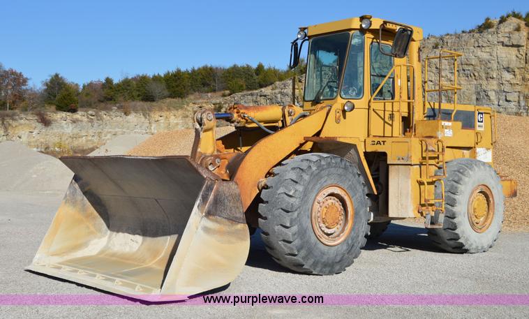 image for item I2920 1986 Caterpillar 966D wheel loader