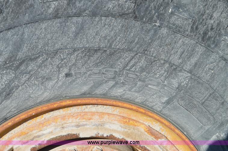image for item I2920 1986 Caterpillar 966D wheel loader