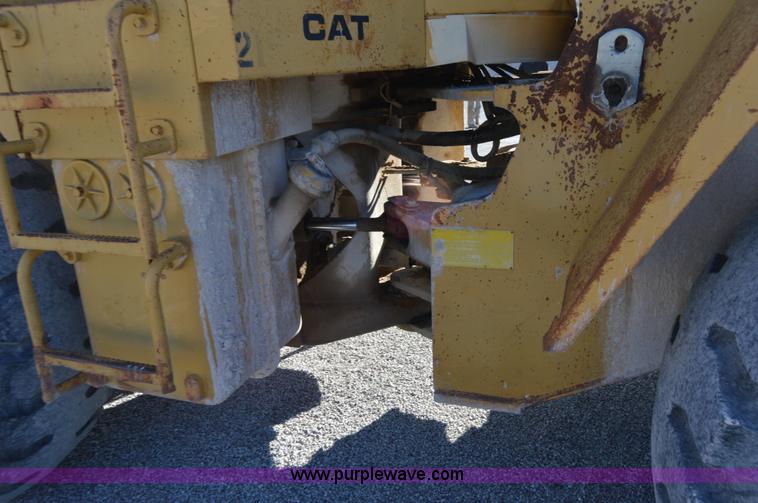 image for item I2920 1986 Caterpillar 966D wheel loader
