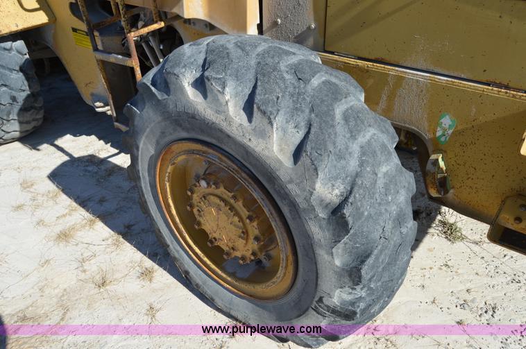 image for item I2924 1989 Caterpillar IT28B wheel loader