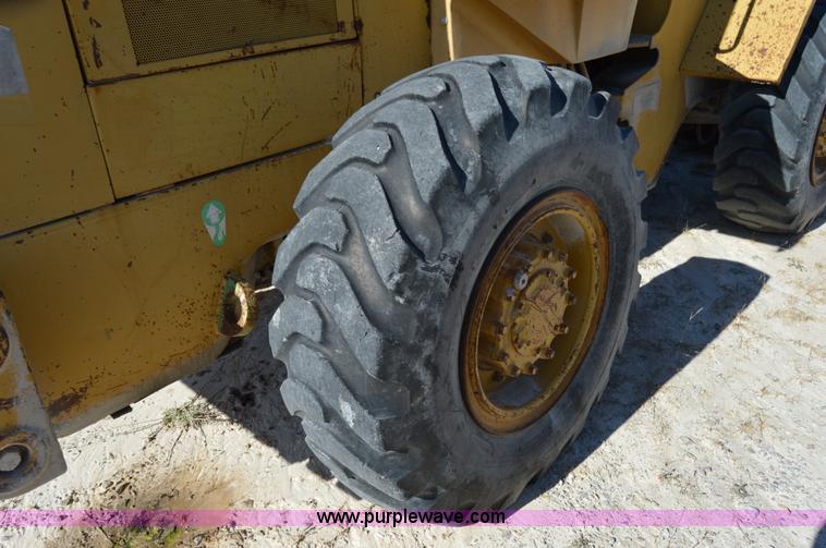 image for item I2924 1989 Caterpillar IT28B wheel loader