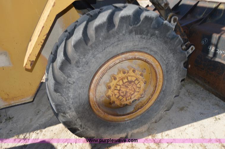 image for item I2924 1989 Caterpillar IT28B wheel loader